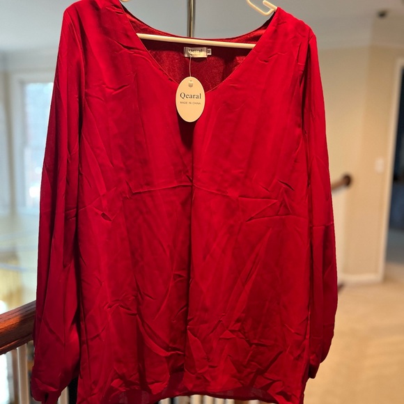 Tops - Qearal Red V-Neck Blouse